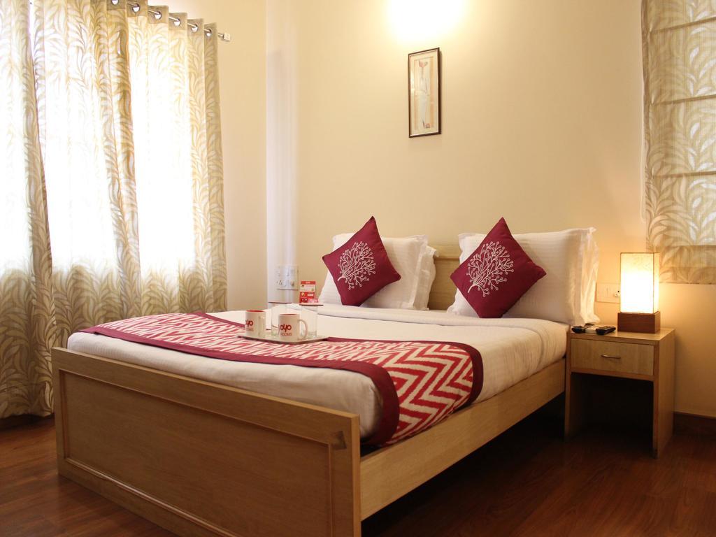 Falcon Suites Residency Road Bangalore Eksteriør bilde