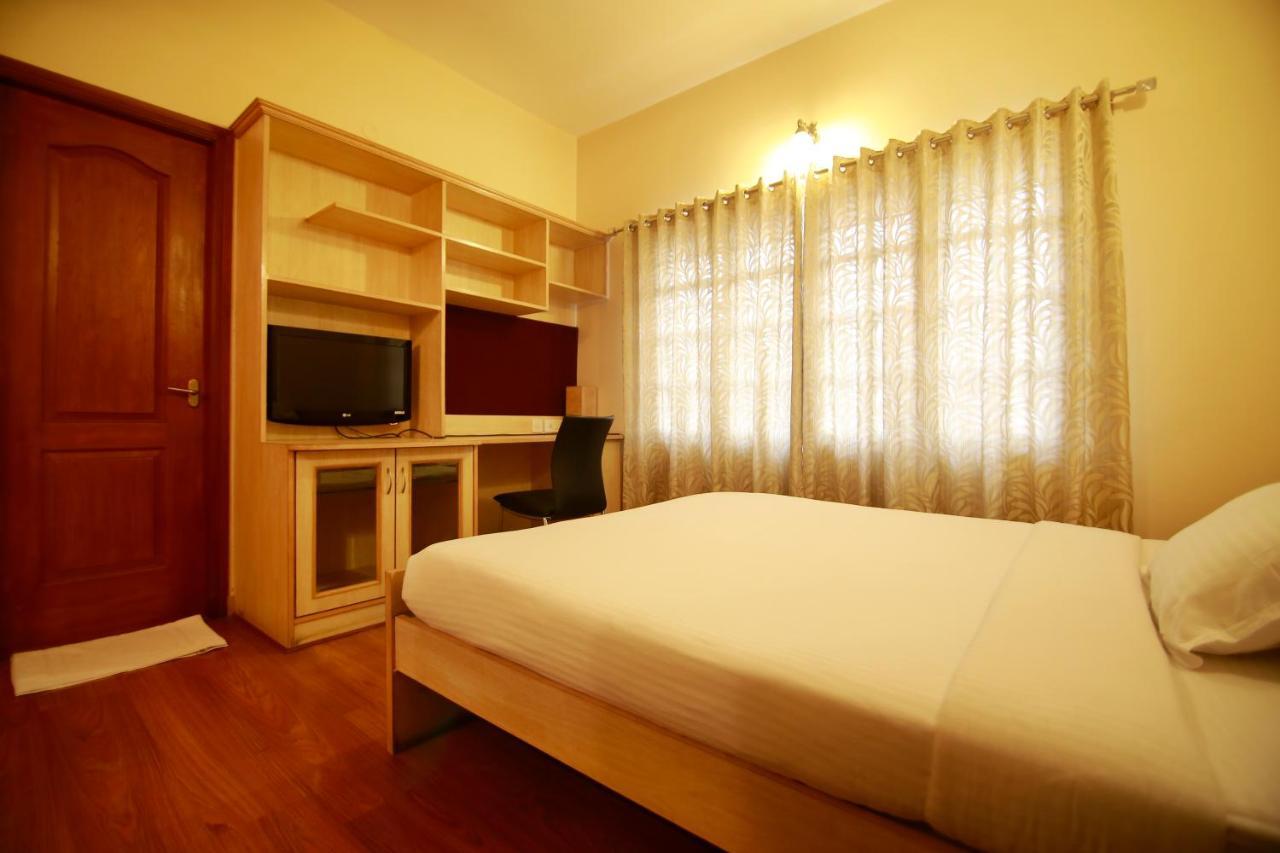 Falcon Suites Residency Road Bangalore Eksteriør bilde