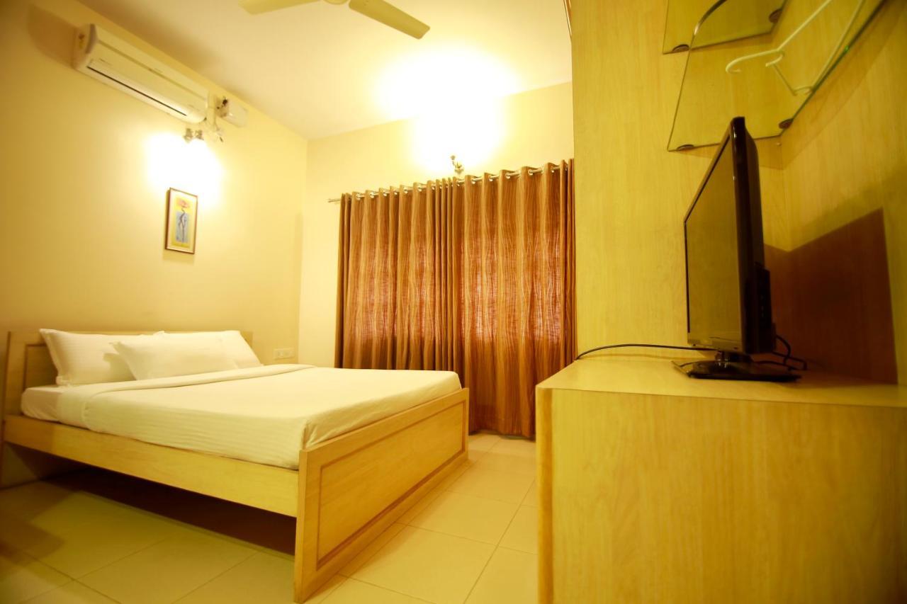 Falcon Suites Residency Road Bangalore Eksteriør bilde